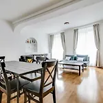 Hostnfly Apartments - Magnificent Apartment Near The Louvre And Opera